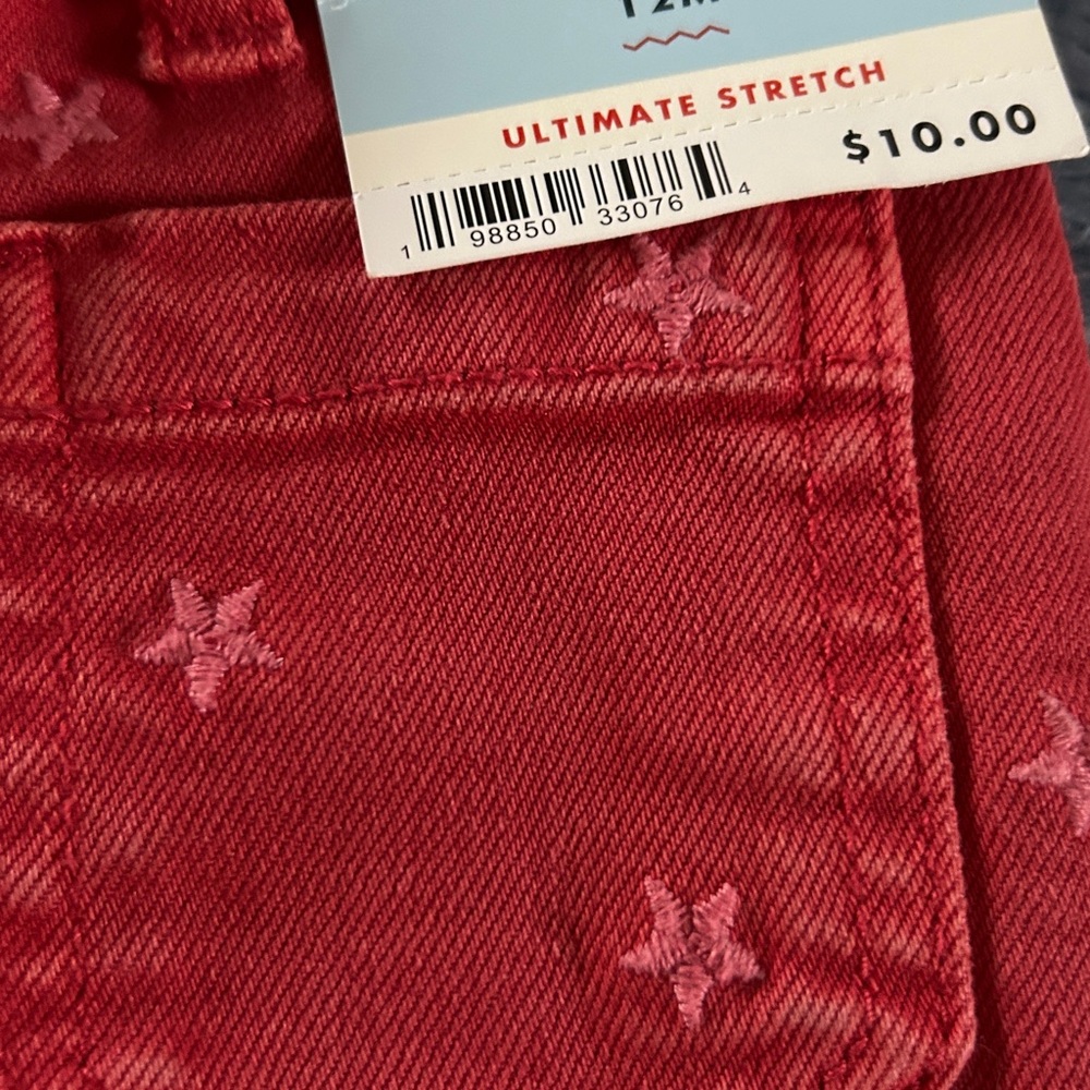 NWT sizes 1 or 2 yrs  Cat & Jack Girls Red Denim Shorts With Red Stitched Stars - Picture 2 of 3